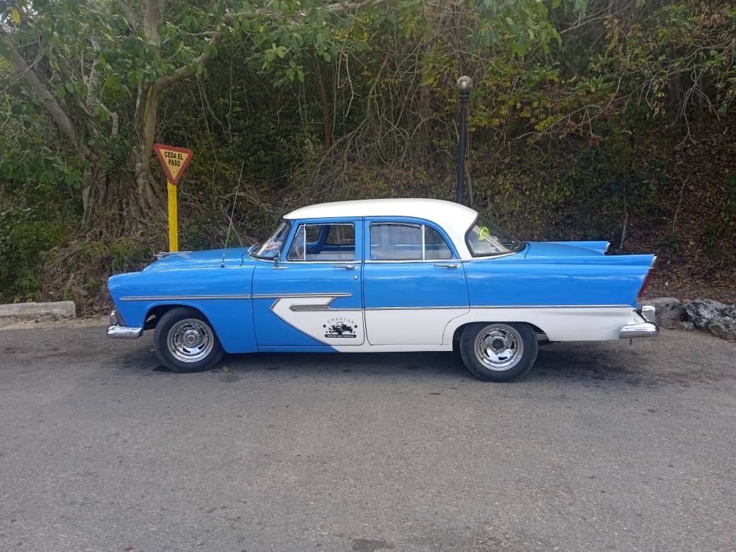 Renting a classic car in Cuba
